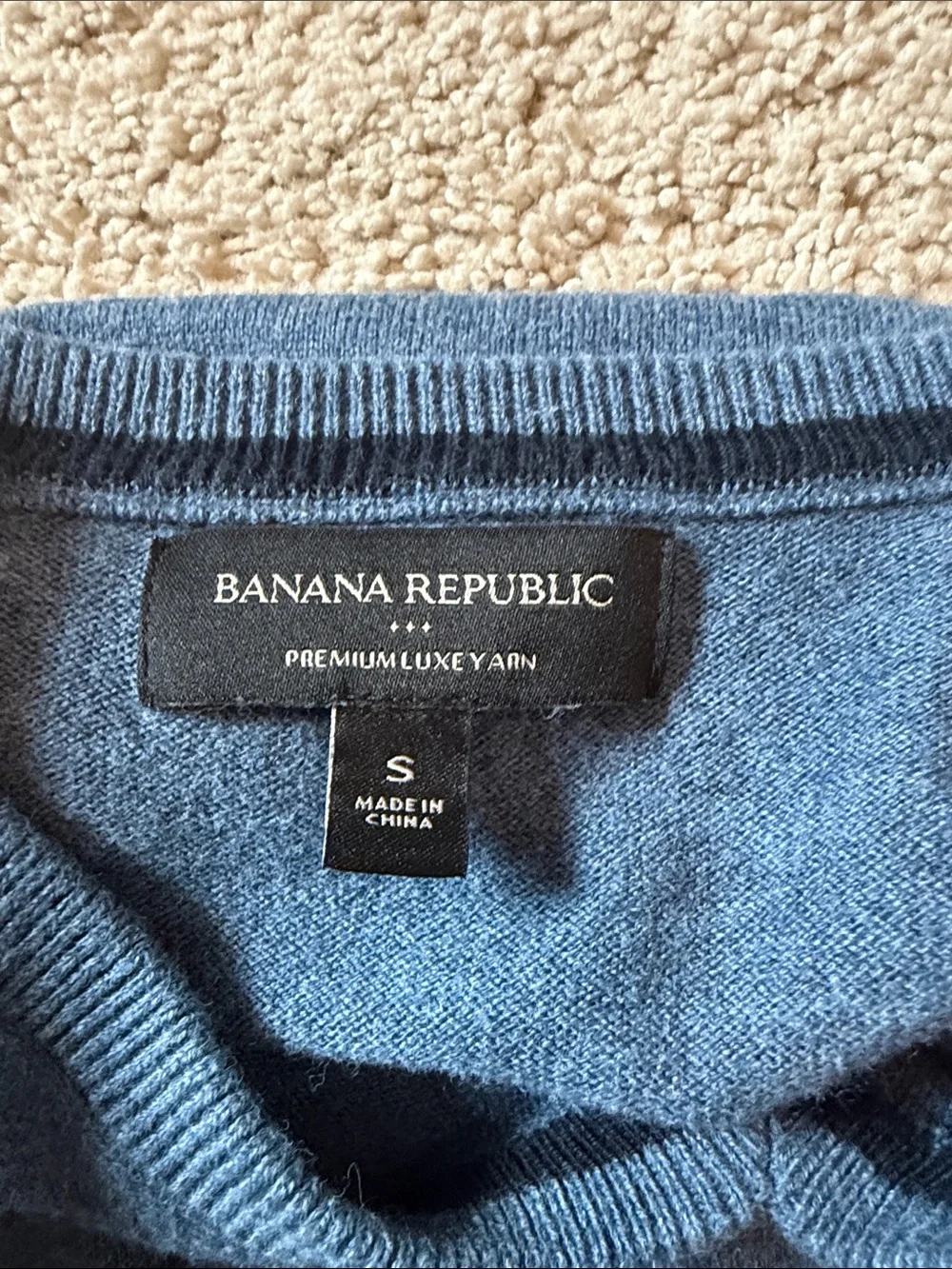 Banana Republic Premium Luxe Yarn Sweater Mens Small Blue Knit Pullover Cashmere